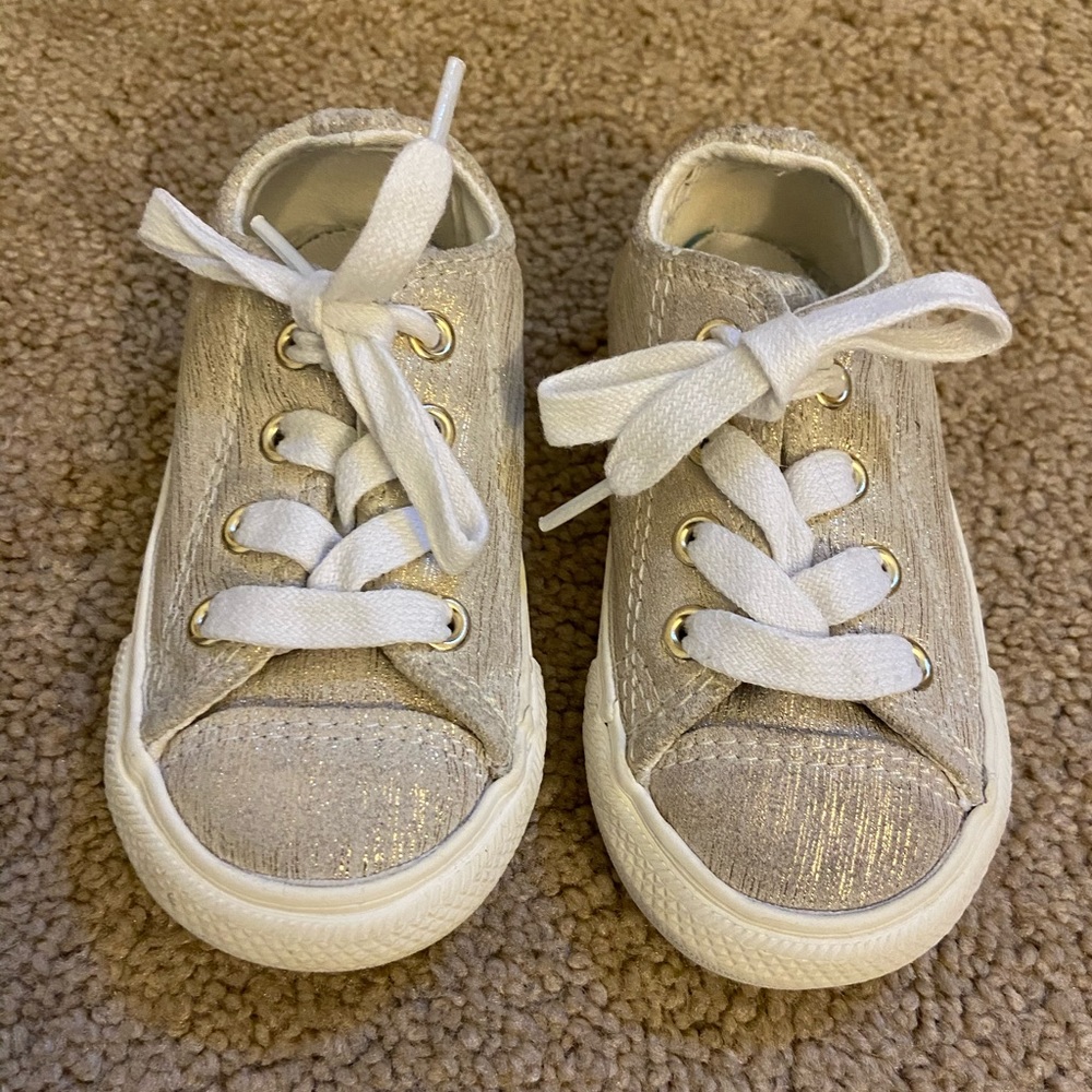 Converse Size 5